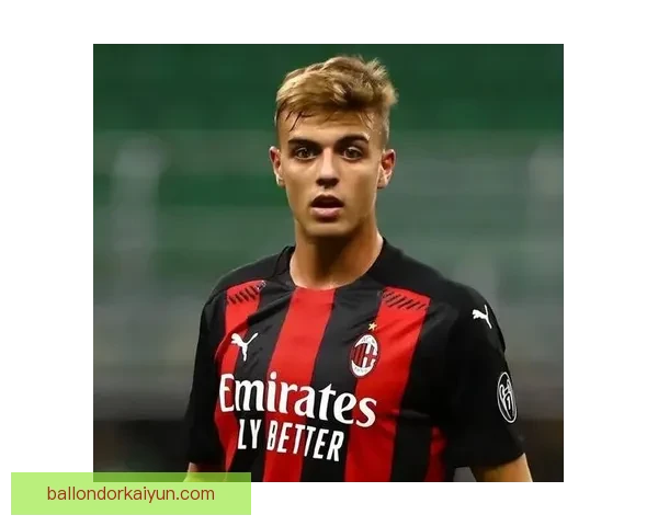 马尔蒂尼的职业影响：足球历史上的典范与领导力分析